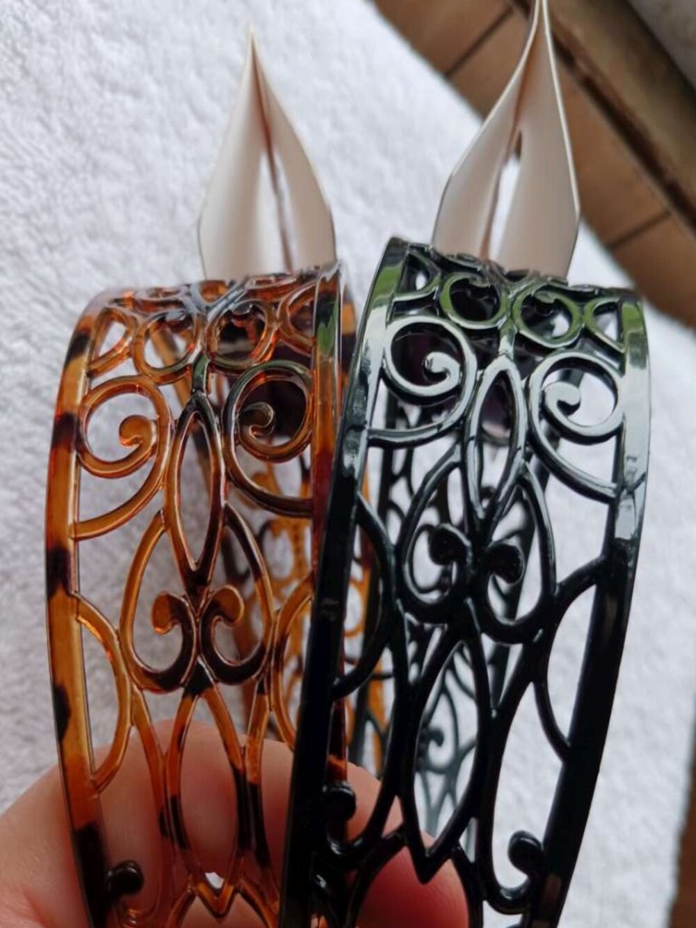 Goody Wide Intricate Scroll Design Plastic Head Band Black Tortoiseshell Brown